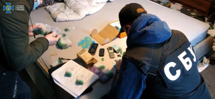 СБУ заблокувала російські «ботоферми» на Львівщині СБУ заблокувала російські «ботоферми» на Львівщині