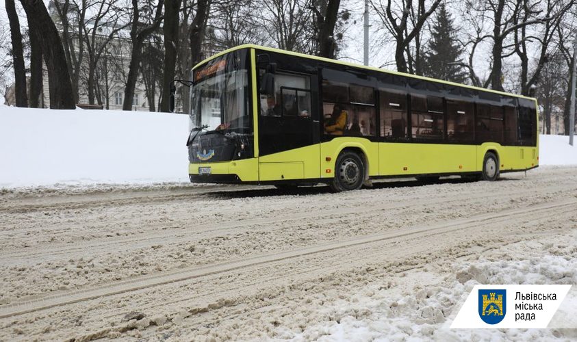 У Львові станом на ранок курсує 505 одиниць громадського транспорту