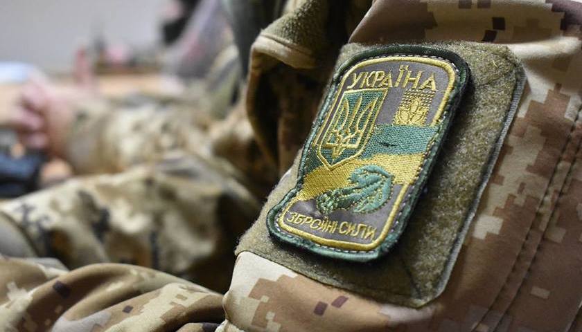 На Донбасі дев’ятеро військових підірвалися на вибухівці