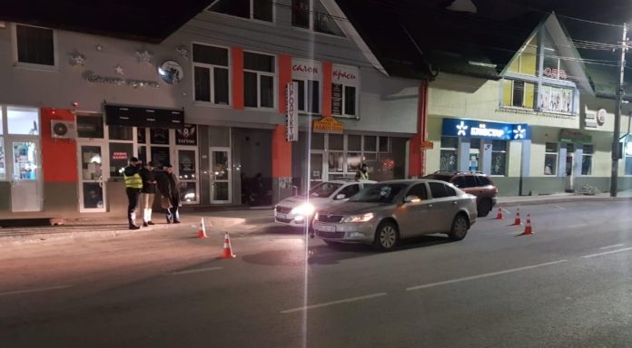 У Винниках водій «Шкоди» наїхав на 38-річного чоловіка У Винниках водій «Шкоди» наїхав на 38-річного чоловіка