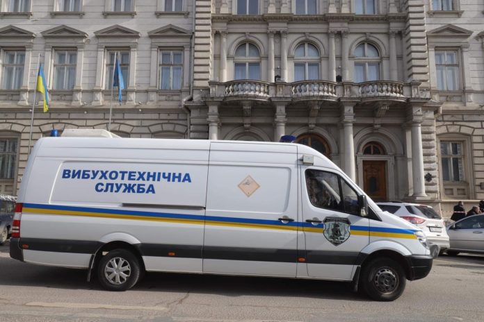 Поліція перевірила повідомлення щодо замінування будівлі ЛОДА і СБУ Поліція перевірила повідомлення щодо замінування будівлі ЛОДА і СБУ