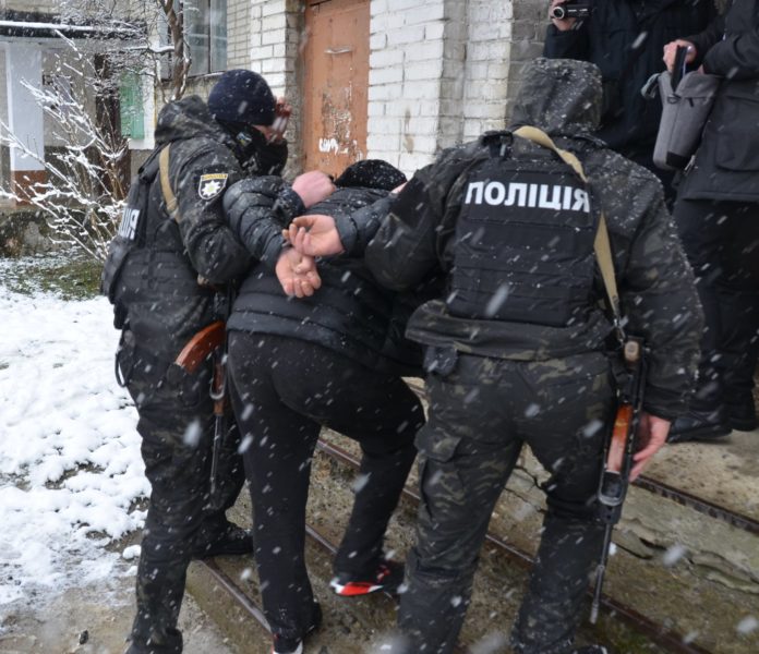 На Львівщині затримали чоловіка, причетного до низки квартирних крадіжок На Львівщині затримали чоловіка, причетного до низки квартирних крадіжок