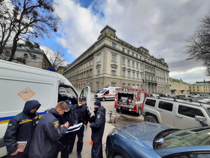 У Львові перевірили повідомлення про замінування СБУ та ОДА У Львові перевірили повідомлення про замінування СБУ та ОДА
