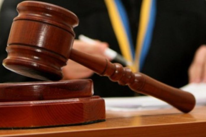 Жительку Львівщини, яка побила сина USB кабелем, засудили до громадських робіт Жительку Львівщини, яка побила сина USB кабелем, засудили до громадських робіт