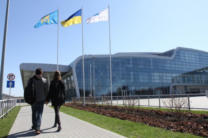 Міські депутати проти передачі аеропорту «Львів» в концесію Міські депутати проти передачі аеропорту «Львів» в концесію
