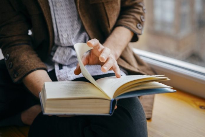 У Інституті книги підрахували, як мало українці читають щодня У Інституті книги підрахували, як мало українці читають щодня