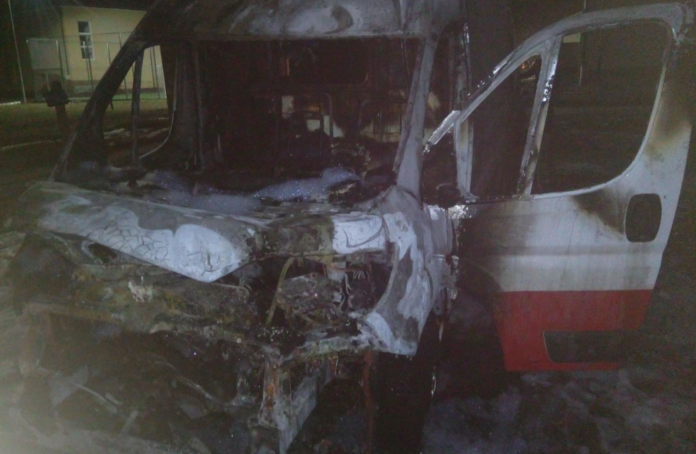 В Золочівському районі згорів автомобіль «Fiat Ducato» В Золочівському районі згорів автомобіль «Fiat Ducato»