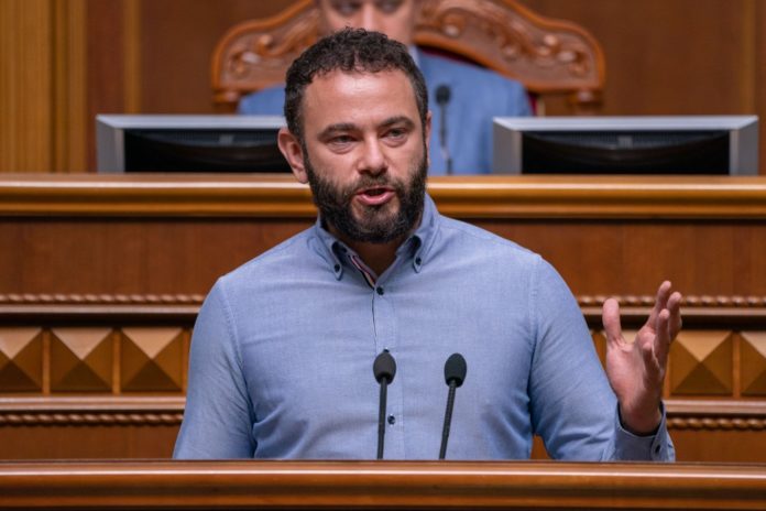 Дубінського виключили із партії «Слуга народу» Дубінського виключили із партії «Слуга народу»