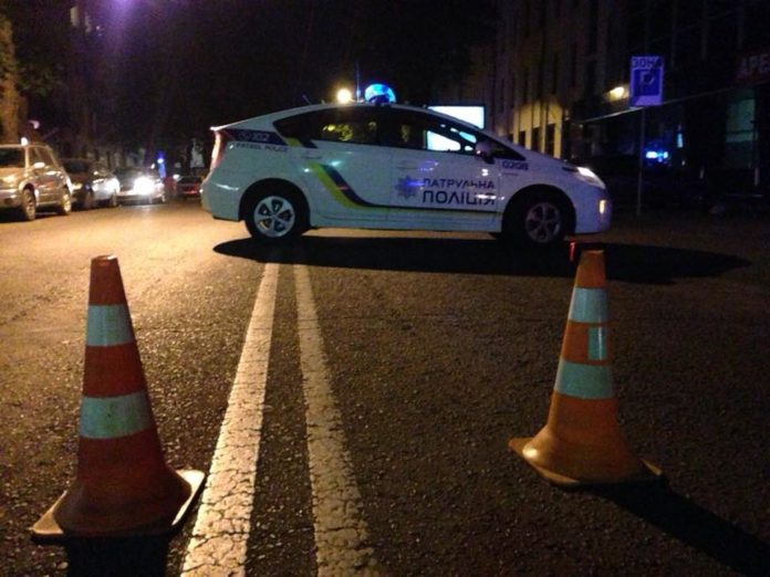 У Золочеві водій смертельно травмував 68-річного чоловіка У Золочеві водій смертельно травмував 68-річного чоловіка