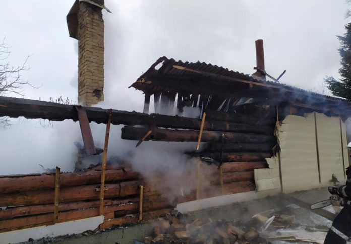На Львівщині згорів житловий будинок На Львівщині згорів житловий будинок
