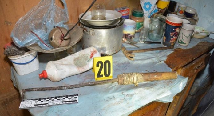 На Львівщині підозрюваного у вбивстві співмешканки кочергою взяли під варту На Львівщині підозрюваного у вбивстві співмешканки кочергою взяли під варту