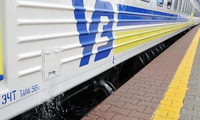Укрзалізниця готова збільшити кількість спецрейсів у «червоні» зони Укрзалізниця готова збільшити кількість спецрейсів у «червоні» зони