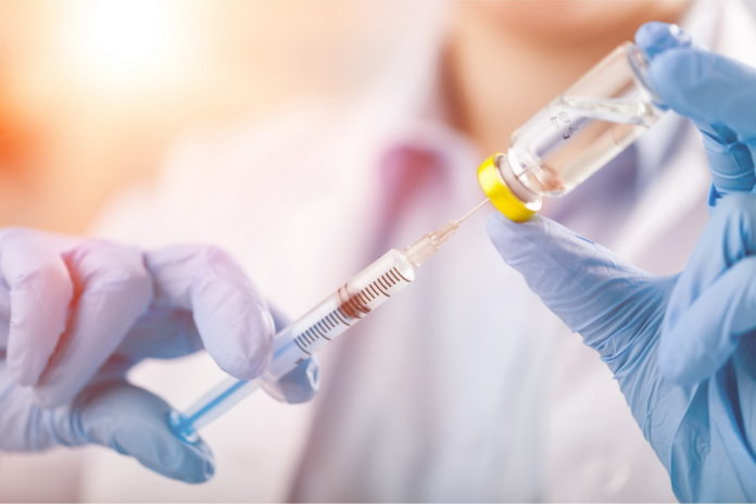 У МОЗ розповіли про алергічні реакції на вакцину від COVID-19 в Україні У МОЗ розповіли про алергічні реакції на вакцину від COVID-19 в Україні