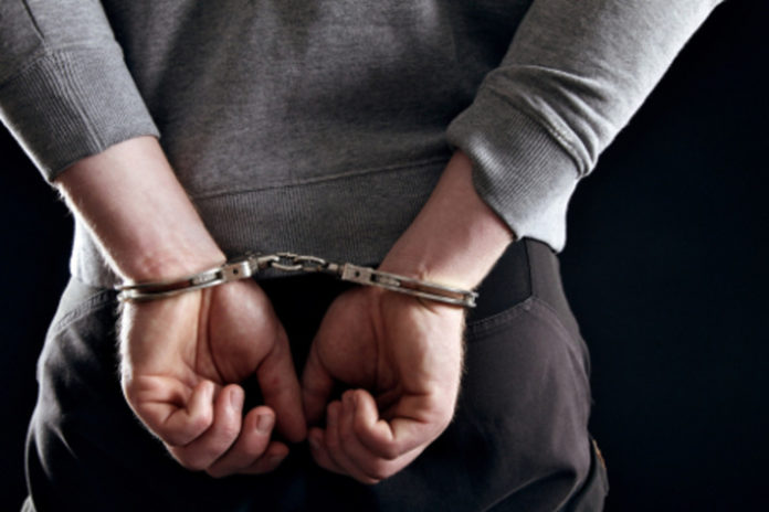 Вісім крадіжок та три замахи на крадіжки: 28-річному жителю Дрогобича загрожує до п’яти років за гратами Вісім крадіжок та три замахи на крадіжки: 28-річному жителю Дрогобича загрожує до п’яти років за гратами