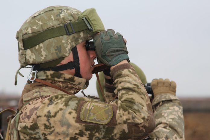 На Донбасі состерігається тиша, проте на лінії розмежування помічено ворожі танки На Донбасі состерігається тиша, проте на лінії розмежування помічено ворожі танки