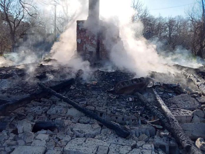 Під час пожежі у дерев’яному помешканні на Яворівщині загинув літній власник Під час пожежі у дерев’яному помешканні на Яворівщині загинув літній власник