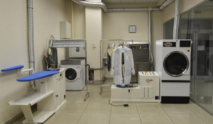 Кабмін дозволив роботу хімчисток у «червоних» зонах Кабмін дозволив роботу хімчисток у «червоних» зонах