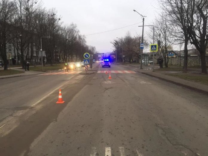 У Львові внаслідок наїзду авто загинув кур’єр У Львові внаслідок наїзду авто загинув кур’єр