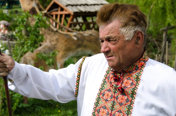 Як майстер-самоук з Прикарпаття створює скульптури для всієї України (фото) Як майстер-самоук з Прикарпаття створює скульптури для всієї України (фото)