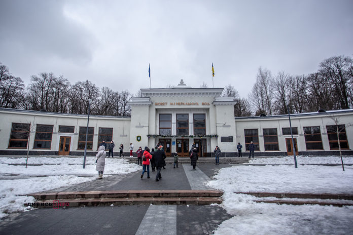 Санаторії Львівщини готові прийняти 25 тисяч українців, які потребують реабілітації після COVID-19 Санаторії Львівщини готові прийняти 25 тисяч українців, які потребують реабілітації після COVID-19