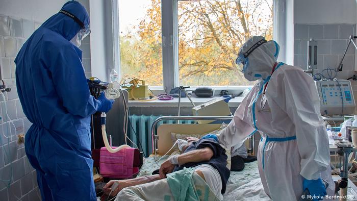 У 8-ій лікарні Львова вже понад 100 ковідних пацієнтів