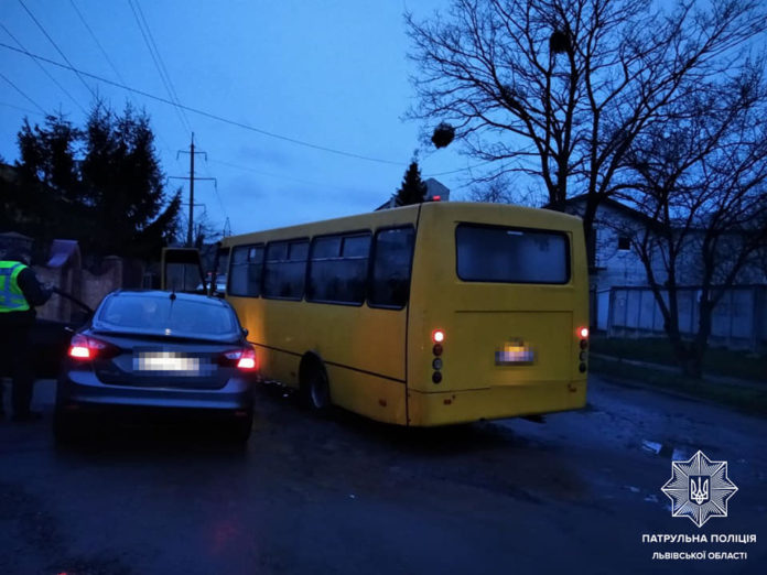 У Львові позбавлений прав водій керував авто під дією метадону У Львові позбавлений прав водій керував авто під дією метадону