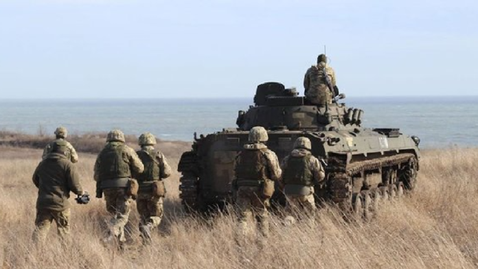 Пентагон заявив про концентрацію військ РФ біля кордонів України Пентагон заявив про концентрацію військ РФ біля кордонів України
