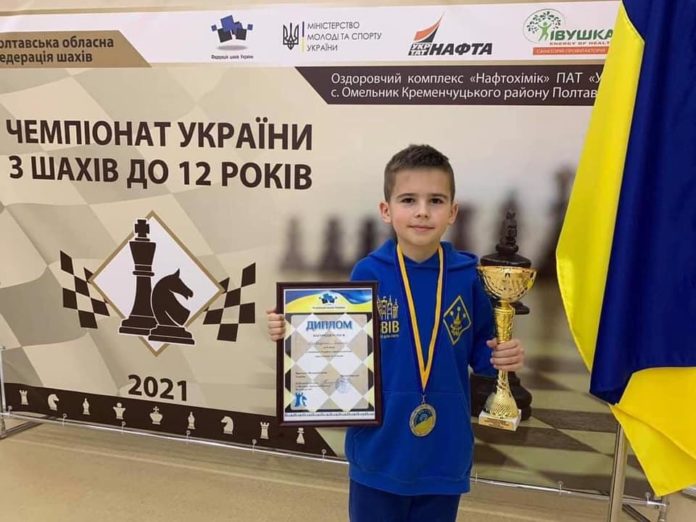10-річний львівський шахіст на змаганнях виборов два чемпіонські титули 10-річний львівський шахіст на змаганнях виборов два чемпіонські титули