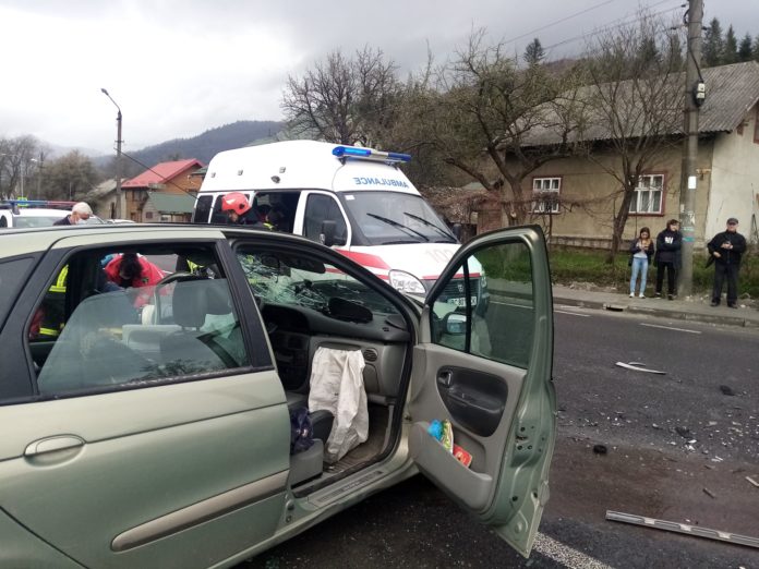 У Сколе в ДТП постраждало п’ятеро осіб У Сколе в ДТП постраждало п’ятеро осіб