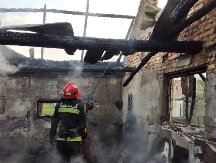 На Стрийщині пожежа знищила господарську будівлю На Стрийщині пожежа знищила господарську будівлю
