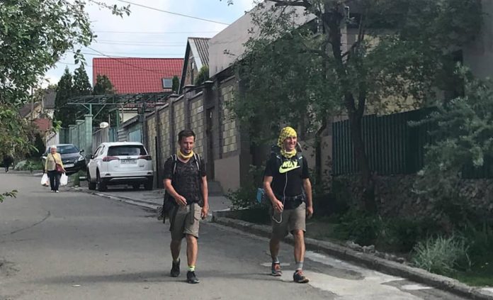 900 кілометрів за 24 дні: двоє чоловіків пройшли пішки зі Львова у Дніпро 900 кілометрів за 24 дні: двоє чоловіків пройшли пішки зі Львова у Дніпро