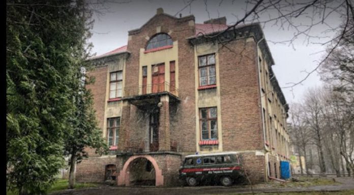 Лікарню у Дублянах відремонтують та закупляють нове обладнання Лікарню у Дублянах відремонтують та закупляють нове обладнання
