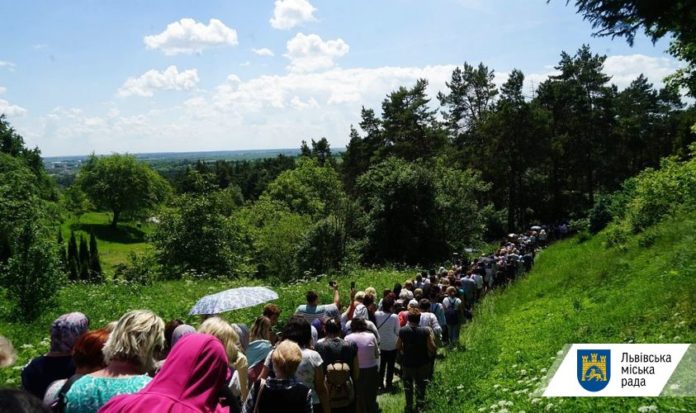 На Львівщині відбулася IX Всеукраїнська проща медиків до Страдчу На Львівщині відбулася IX Всеукраїнська проща медиків до Страдчу