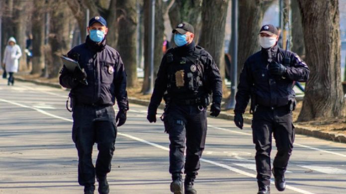 Уряд виділив 800 мільйонів із «ковідного» фонду на доплату співробітникам МВС Уряд виділив 800 мільйонів із «ковідного» фонду на доплату співробітникам МВС
