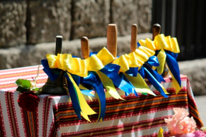У Мін’юсті пояснили, як святкувати випускні вечори в Україні в межах карантину У Мін’юсті пояснили, як святкувати випускні вечори в Україні в межах карантину