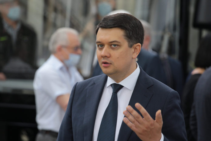 Разумков не проти навчання іноземців у вишах не державною мовою Разумков не проти навчання іноземців у вишах не державною мовою