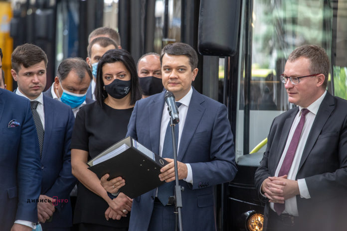 Разумков розповів, як будуть завершувати реформу децентралізації Разумков розповів, як будуть завершувати реформу децентралізації