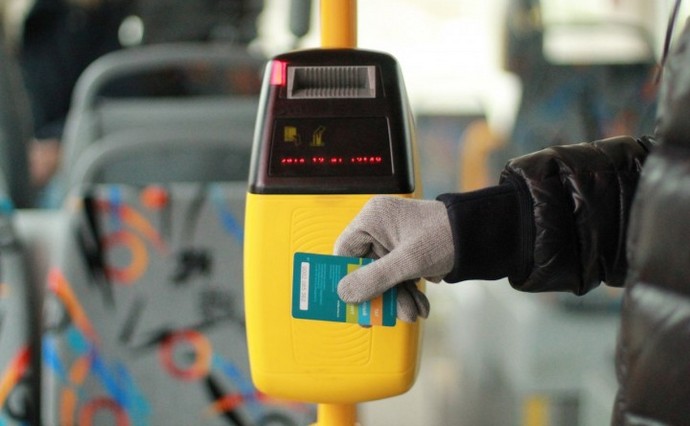 Уже дві сотні одиниць громадського транспорту Львова обладнані системою для е-квитка