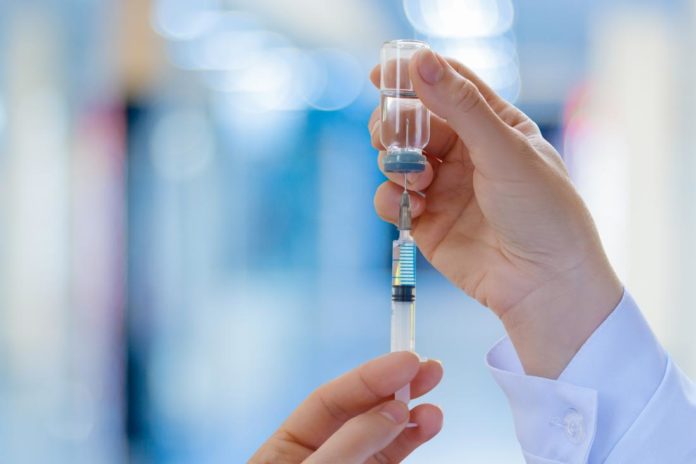 На Прикарпатті спостерігаються дуже низькі темпи вакцинації проти коронавірусу