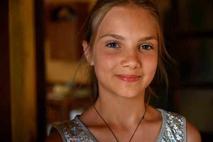 12-річна закарпатка, яка врятувала чотирьох дітей від повені, отримала нагороду 12-річна закарпатка, яка врятувала чотирьох дітей від повені, отримала нагороду