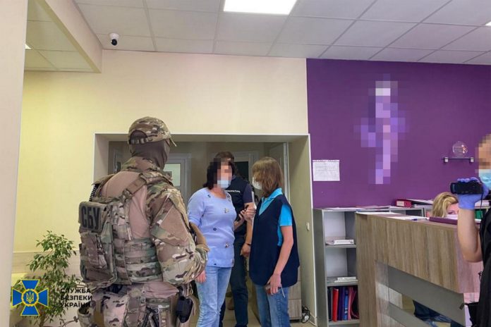 СБУ викрила схему продажу немовлят за кордон СБУ викрила схему продажу немовлят за кордон