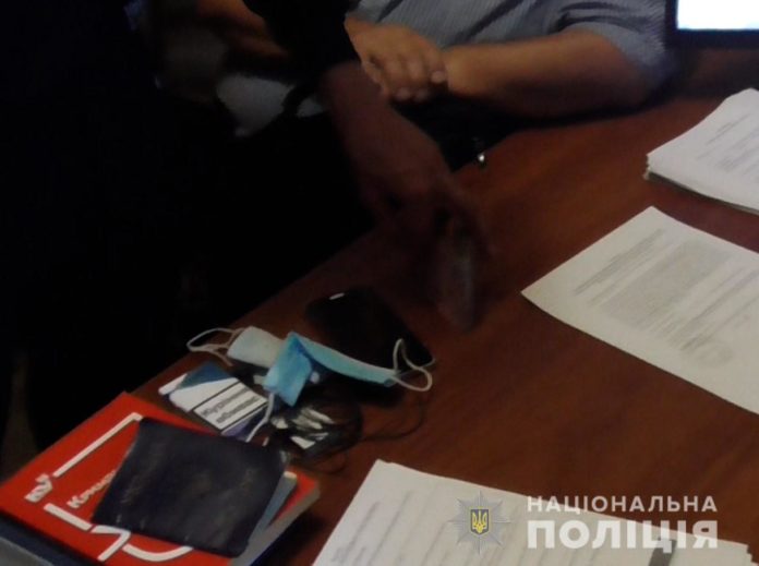 У Буську чоловік обікрав 83-річного пенсіонера У Буську чоловік обікрав 83-річного пенсіонера