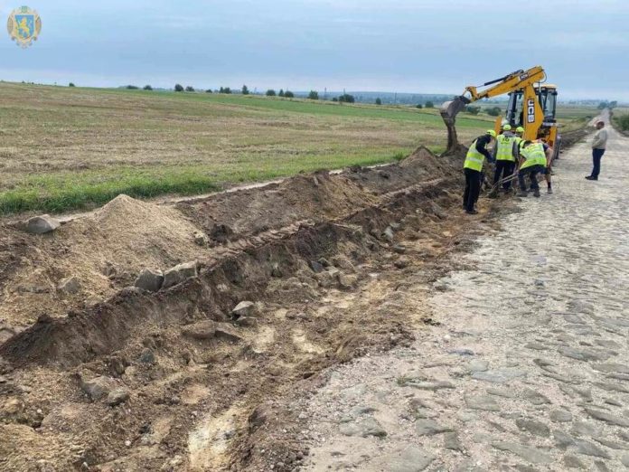 В області розпочали ремонт дороги за 3 мільйони гривень В області розпочали ремонт дороги за 3 мільйони гривень