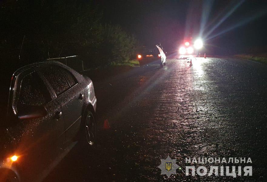 У Львівському районі під колесами авто загинув чоловік