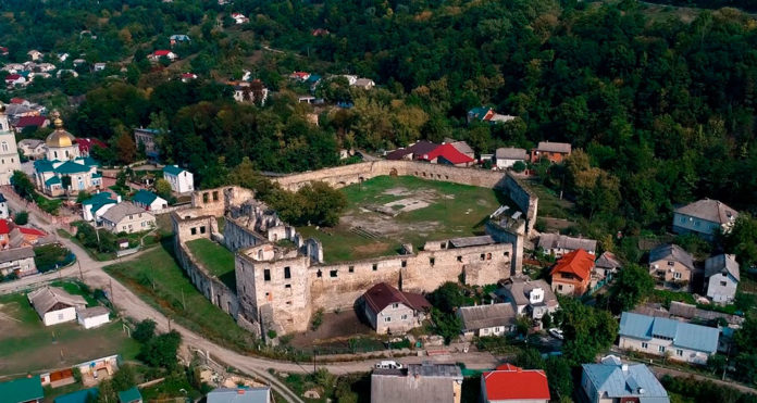 У аварійний Чортківський замок вкладуть 14 мільйонів | Новини Дивись.info