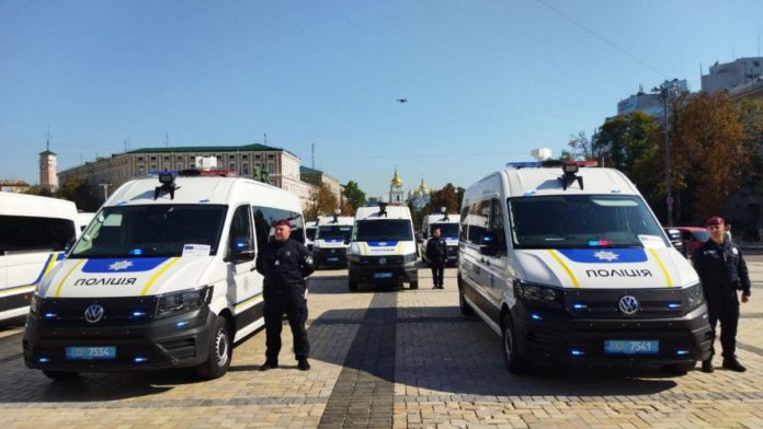 ЄС подарував Нацполіції автомобілі та обладнання на 3,4 млн євро ЄС подарував Нацполіції автомобілі та обладнання на 3,4 млн євро