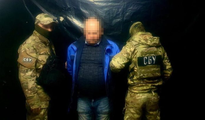 Колишнього бойовика «ЛНР», що їхав оформлювати українську пенсію, затримали на Луганщині Колишнього бойовика «ЛНР», що їхав оформлювати українську пенсію, затримали на Луганщині