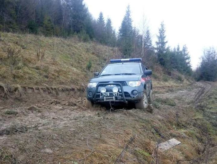 Троє туристів з Дрогобича заблукали в горах на Стрийщині Троє туристів з Дрогобича заблукали в горах на Стрийщині