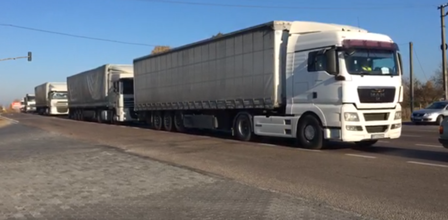 На Львівщині протестують водії вантажівок