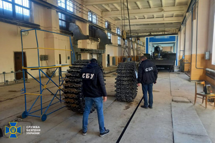 У Львові на бронетанковому заводі викрили корупційну схему У Львові на бронетанковому заводі викрили корупційну схему